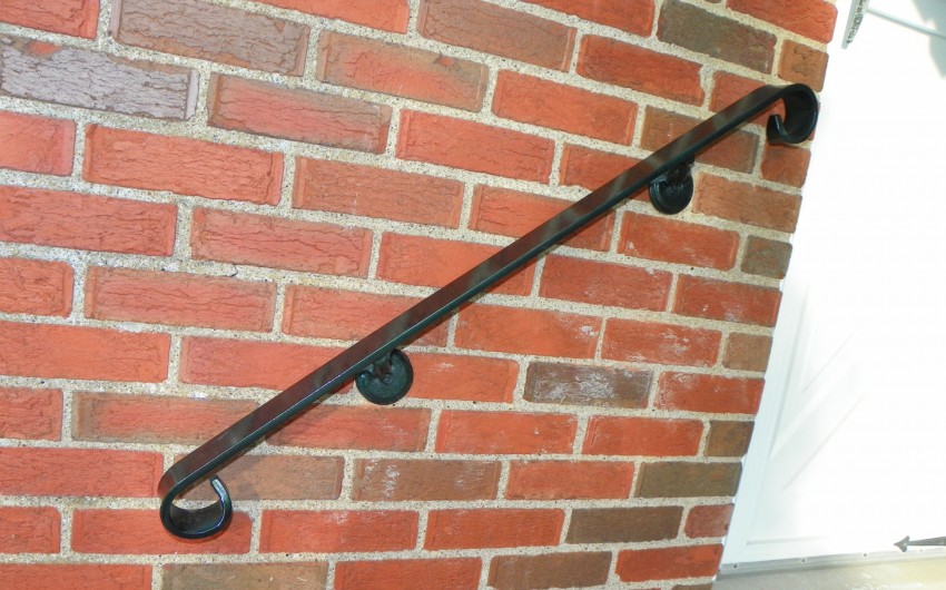 Curled Black Hand Rail