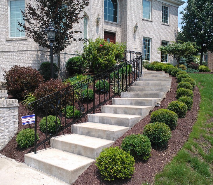 Curved Steps Railing