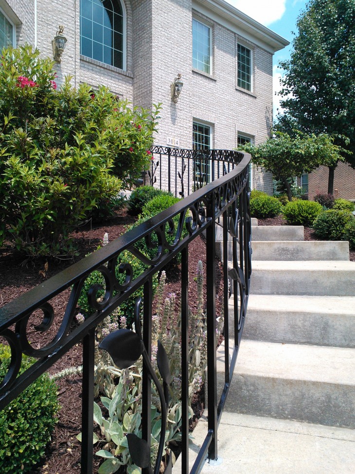 Curved Steps Railing