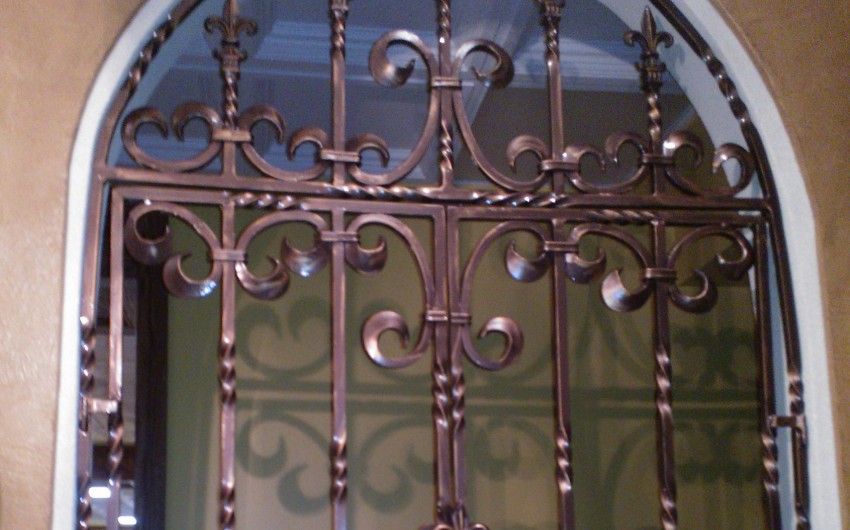 Window Gate